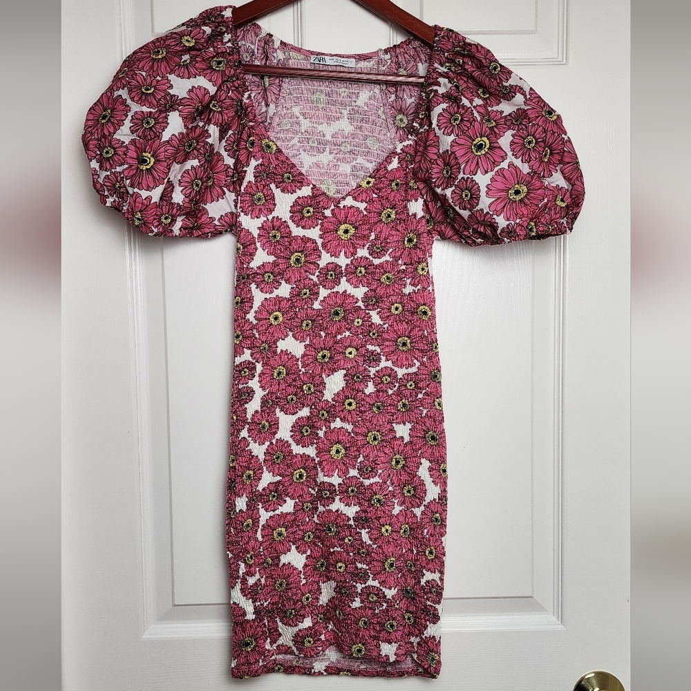 Zara Floral Puff Sleeve Mini Dress- Size S, Pink, Femenine, Romantic, Bohemian